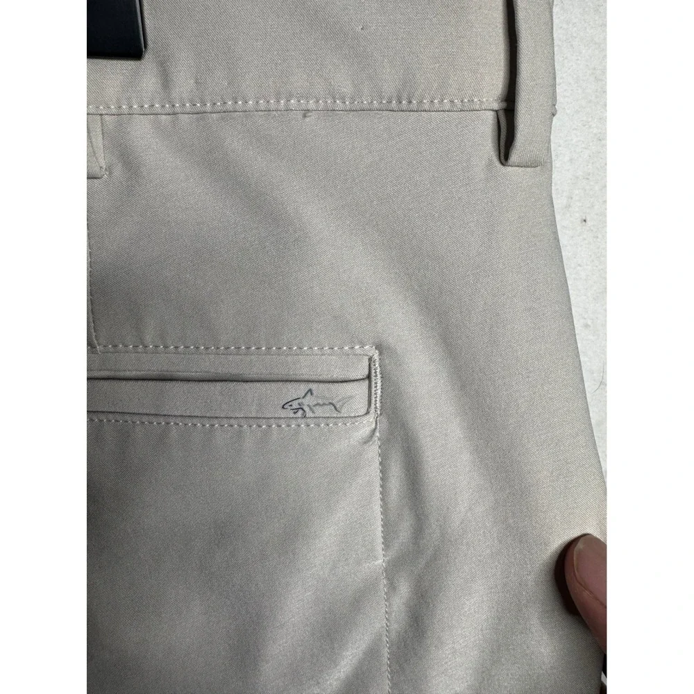 Greg Norman Mens 40x30 Performance Golf Pants Beige Stretch Flat Front Trousers
